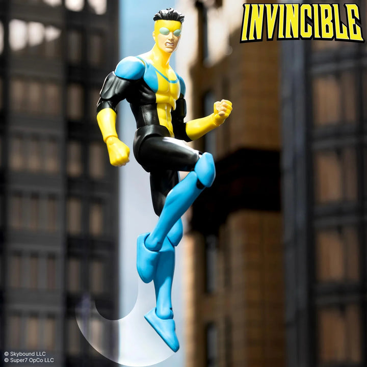 Super 7 Invincible Deluxe Figure Wave 1 - Invincible